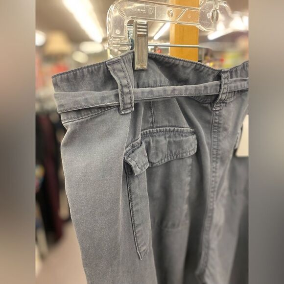 Loft Ladies 12 Gray Cargo Joggers Pants - Picture 5 of 6